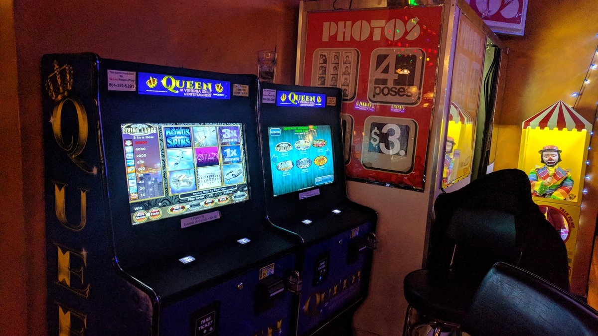 How to Get Rich Playing Slot Machines at The Brick in Kansas City